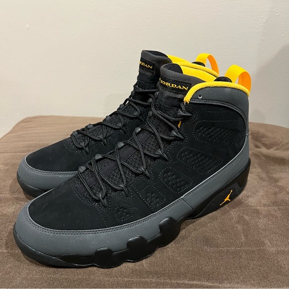 black university gold charcoal retro 9